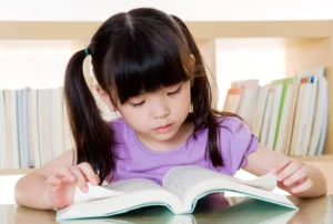 Menumbuhkan Minat Baca pada Anak Sejak Dini